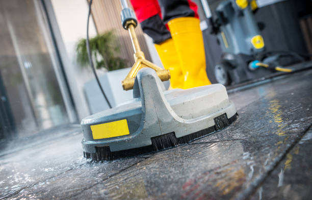 Best Garage Pressure Washing  in Aurora, CO
