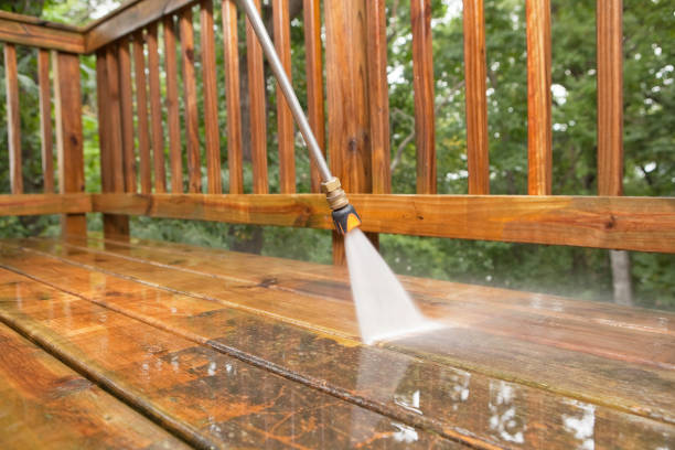 Garage Pressure Washing in Aurora, CO